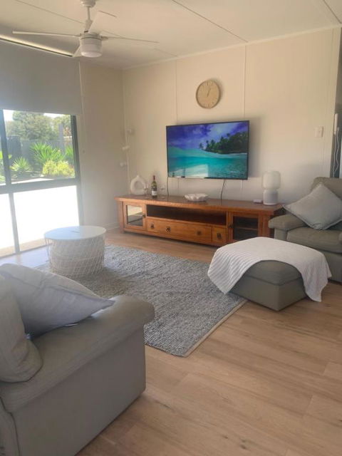 Investigator Beach Breeze Apartments U1 - Darwin Holiday 0