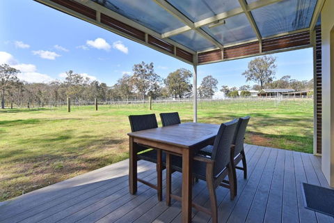 Ironbark Hill Villa 6 Cabernet Franc - Darwin Holiday 2