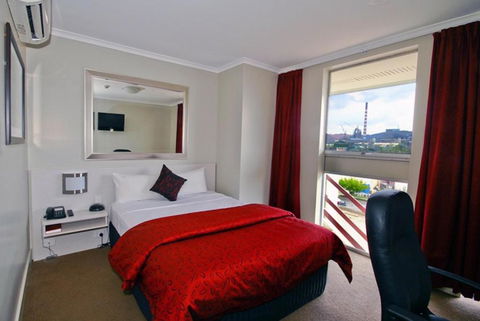 Isa Hotel - Darwin Holiday 1
