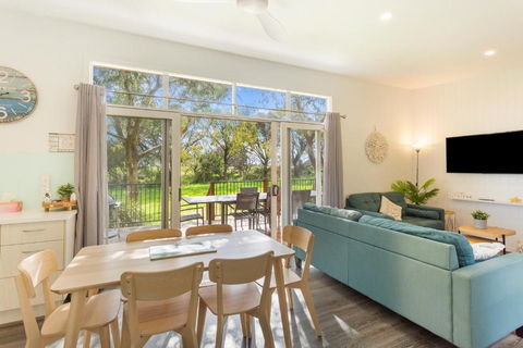 Isla Villa, Cowes, Phillip Island. - Darwin Holiday 3