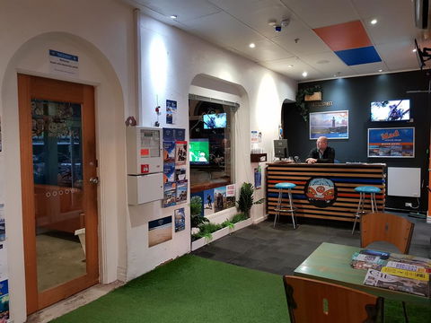 Adelaide Travellers Inn Backpackers Hostel - Darwin Holiday 2