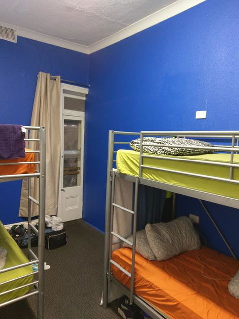 Adelaide Travellers Inn Backpackers Hostel - Darwin Holiday 3