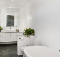 Aditi - timber vacation home - Darwin Holiday