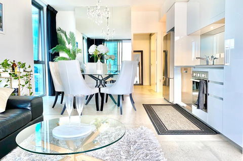 AdriaticBlu Luxe 2 Bed Apartment With Stunning Ocean Views - Darwin Holiday 3