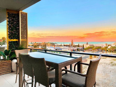AdriaticBlu Luxe 2 Bed Apartment With Stunning Ocean Views - Darwin Holiday 1