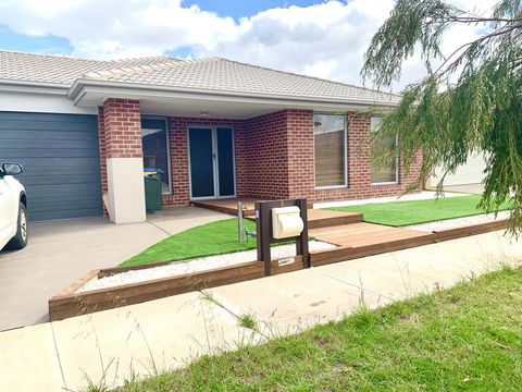 AHA Family Holiday House With Huge Backyard - Darwin Holiday 2