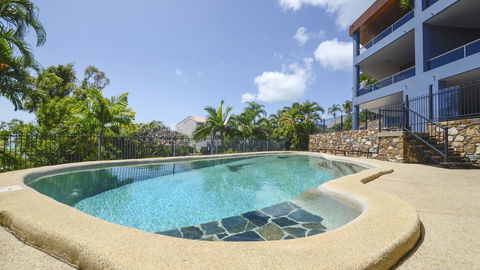 Airlie Harbour Apartment - Airlie Beach - Darwin Holiday 2