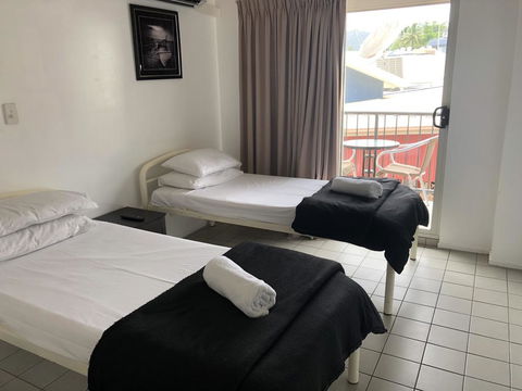 Airlie Waterfront Accommodation - Darwin Holiday 2