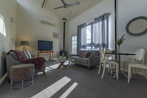 Albert Guest House And Mills Spa Suites - Darwin Holiday 2