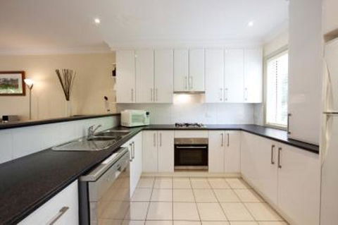 Albury Suites - Schubach Street - Darwin Holiday 2