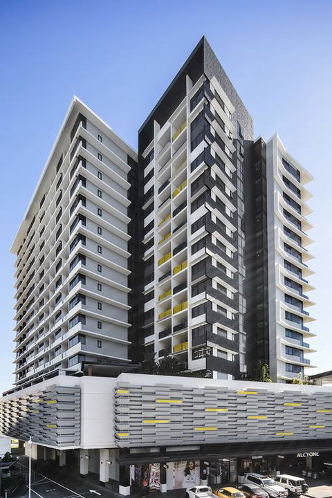 Alcyone Hotel Residences - Darwin Holiday 3