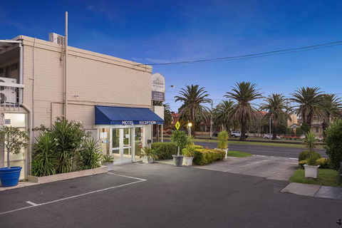 Alexander Motor Inn And Apartments - Darwin Holiday 2