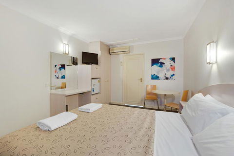 Alexander Motor Inn And Apartments - Darwin Holiday 3