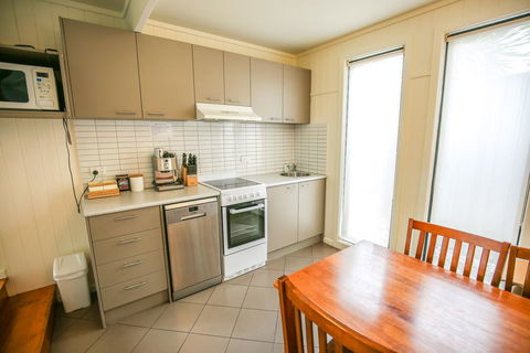 Allambie Cottages - Villa 2 - Darwin Holiday 2