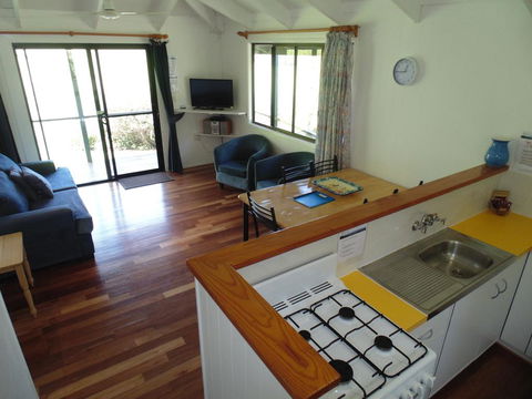 Alstonville Country Cottages - Darwin Holiday 1