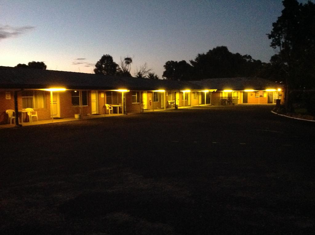 Uralla NSW Darwin Holiday
