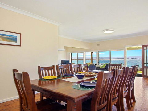 Amazing Aspects - Perched Above Tilbury Cove - Darwin Holiday 1