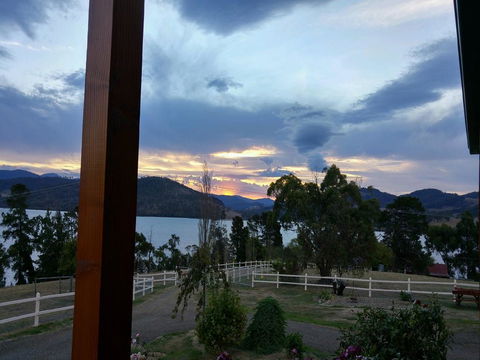 Ambience On Huon Bed & Breakfast - Darwin Holiday 3