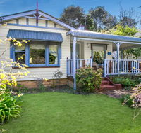 Ambrose Cottage Front Apartment - Darwin Holiday