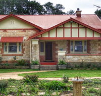 Amongst the Vines Deluxe Retreat