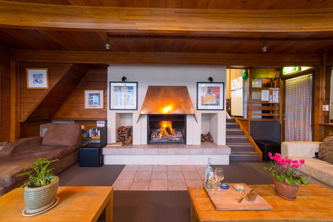 Aneeki Ski Lodge - Darwin Holiday 0
