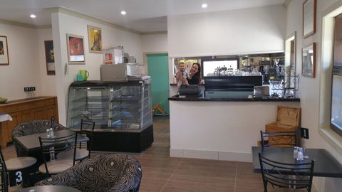 Angaston Vineyards Motel - Darwin Holiday 2