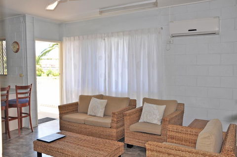 Angelwaters - Darwin Holiday 3