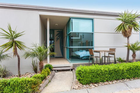 Anglesea River Apartments - Spa Apartment 23 - Darwin Holiday 0