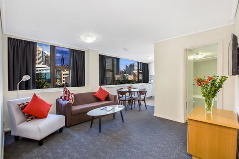 Apartment At College St - Darwin Holiday 0