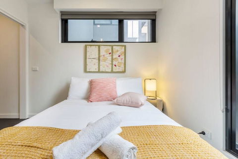 Apartment On BOURKE St - HEART Of Melbourne CBD. - Darwin Holiday 1