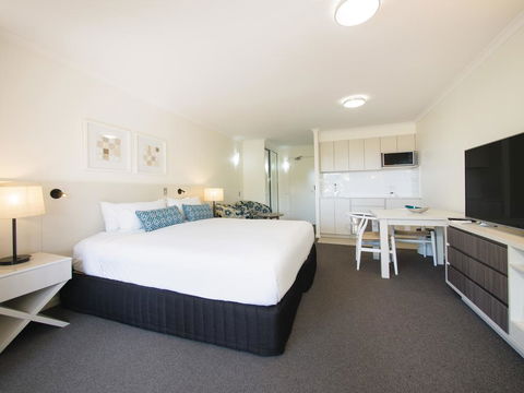 Apartments @ 2 Landsborough - Darwin Holiday 0