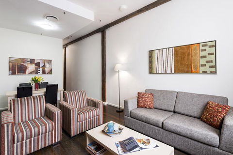 Apartments @ 243 Pyrmont - Darwin Holiday 3