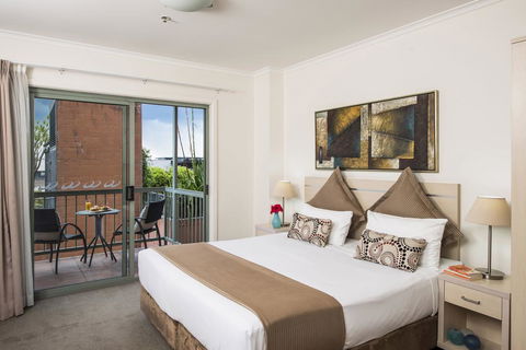 Apartments @ 243 Pyrmont - Darwin Holiday 2