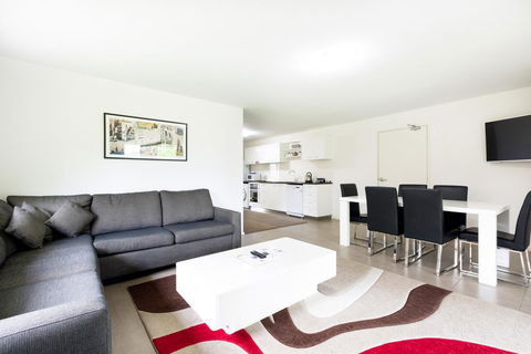Apex Park Holiday Apartments - Darwin Holiday 1