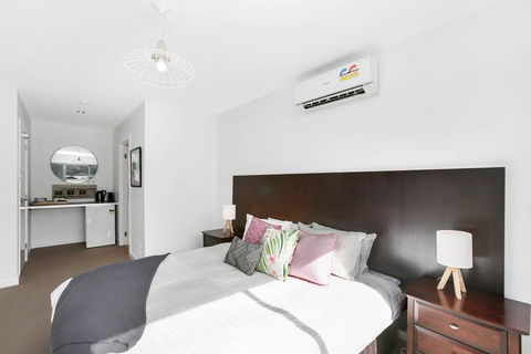 APOLLO 13 STUDIO - Free Wifi, Opposite Beach! - Darwin Holiday 1