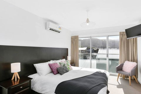 APOLLO 13 STUDIO - Free Wifi, Opposite Beach! - Darwin Holiday 0