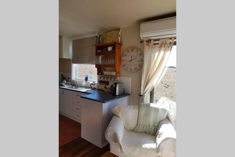 Appin Homestay Country Cabin - Darwin Holiday 3