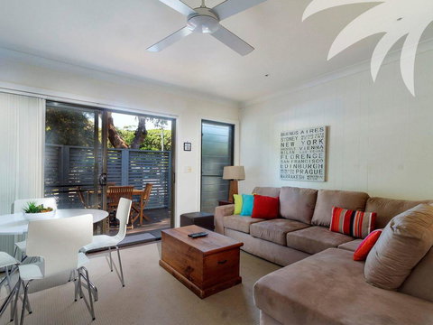 Aqua Apartment #4 - Darwin Holiday 1