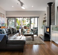 Arabella Meadows - Darwin Holiday