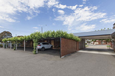 Ararat Motor Inn - Darwin Holiday 2
