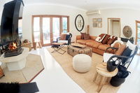 Book Laguna Accommodation Vacations Darwin Holiday Darwin Holiday