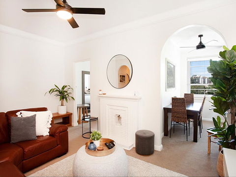 ART DECO DELIGHT-hosted By:L'Abode - Darwin Holiday 0