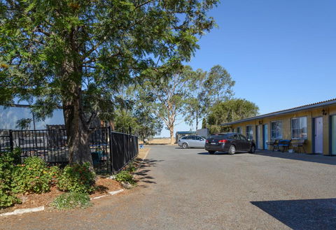 Artesian Motor Inn - Darwin Holiday 0