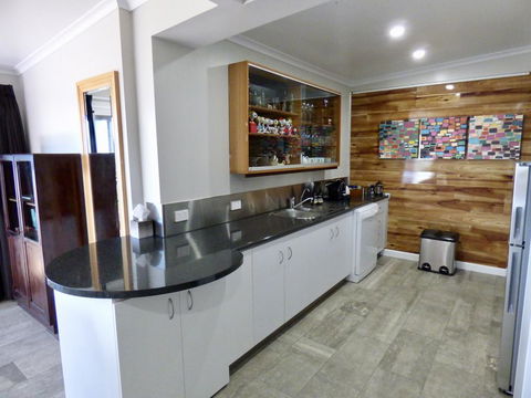 ArtHOUSE Beachfront Accommodation - Darwin Holiday 2