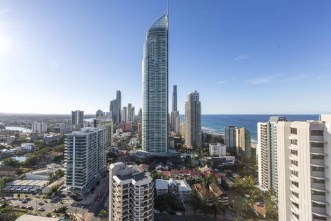 Artique Surfers Paradise - Official - Darwin Holiday 1