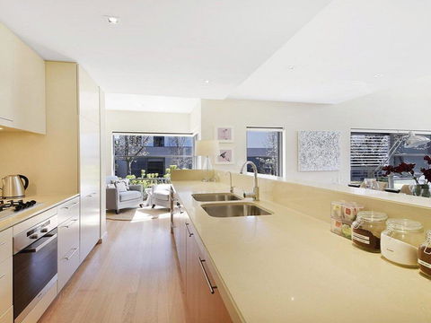 Arum 4, Heritage Park - Contemporary & Timeless - Darwin Holiday 3