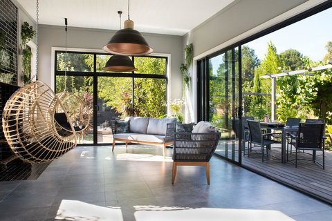 Arya - Darwin Holiday 2