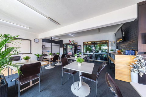 Ascot Budget Inn & Residences - Darwin Holiday 3