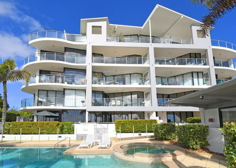 Luxurious Beachfront Apartment - Darwin Holiday 3