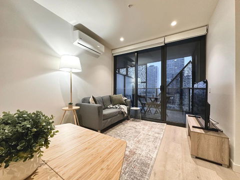 Luxury 1 Bedroom Apartment In Adelaide CBD - 1 Minute Walk To Rundle Mall - Free Wifi & Netflix - Darwin Holiday 3